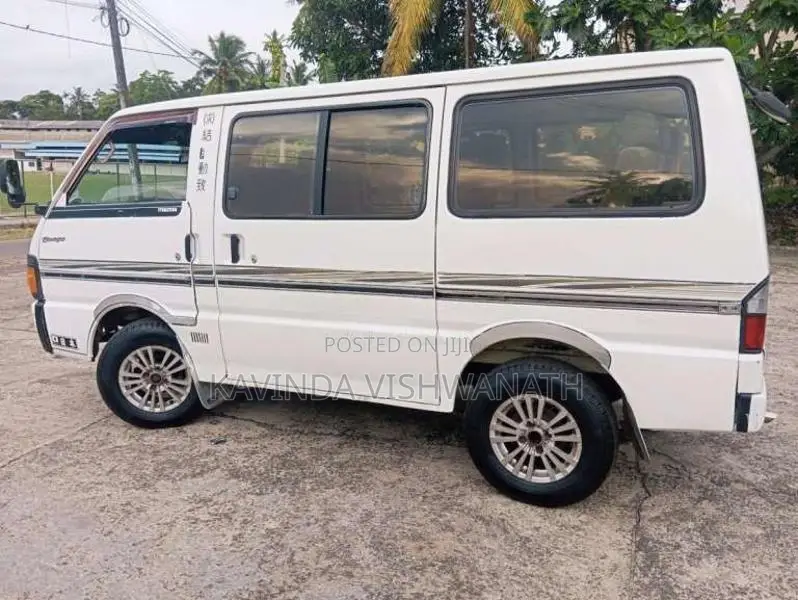 Mazda Bongo 1994 Van (Used)