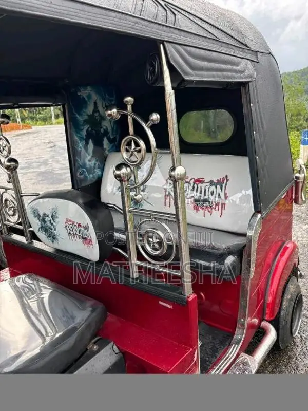 Bajaj Re 205 2015 Three Wheel (Used)