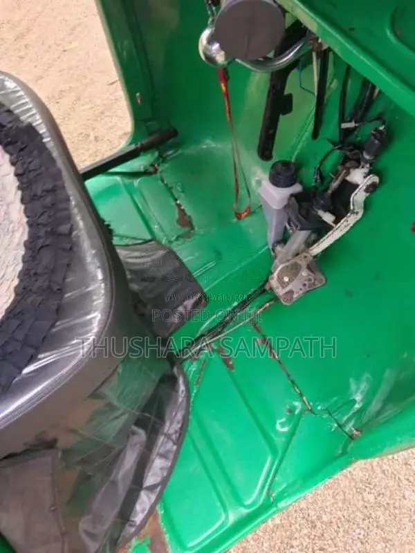 Bajaj 2 Stroke 1998 Three Wheel (Used)