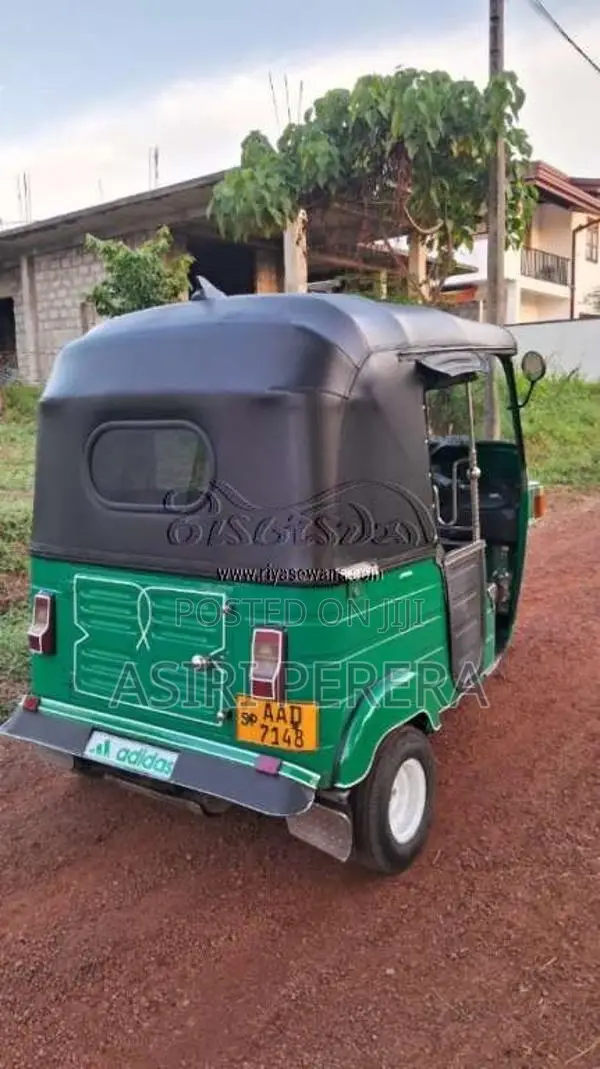 Bajaj 4 Stroke 2012 Three Wheel (Used)