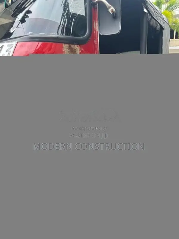 Bajaj RE 205 2012 Three Wheel (Used)