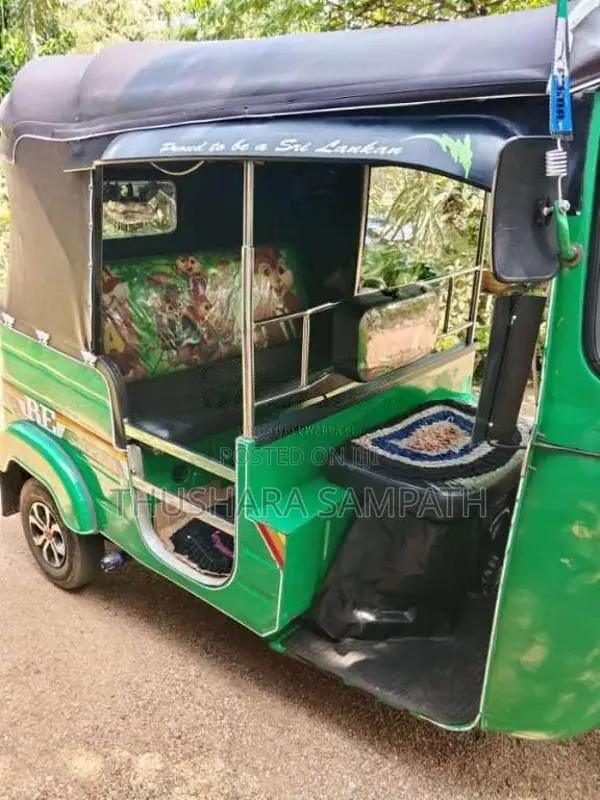Bajaj 2 Stroke 1998 Three Wheel (Used)