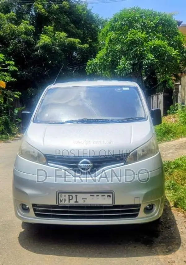 Nissan NV200 2013 Van (Used)