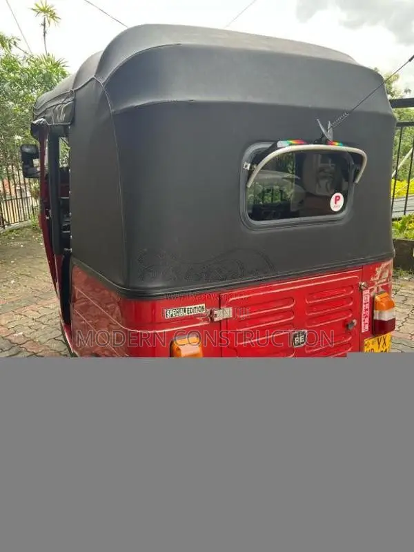 Bajaj RE 205 2012 Three Wheel (Used)