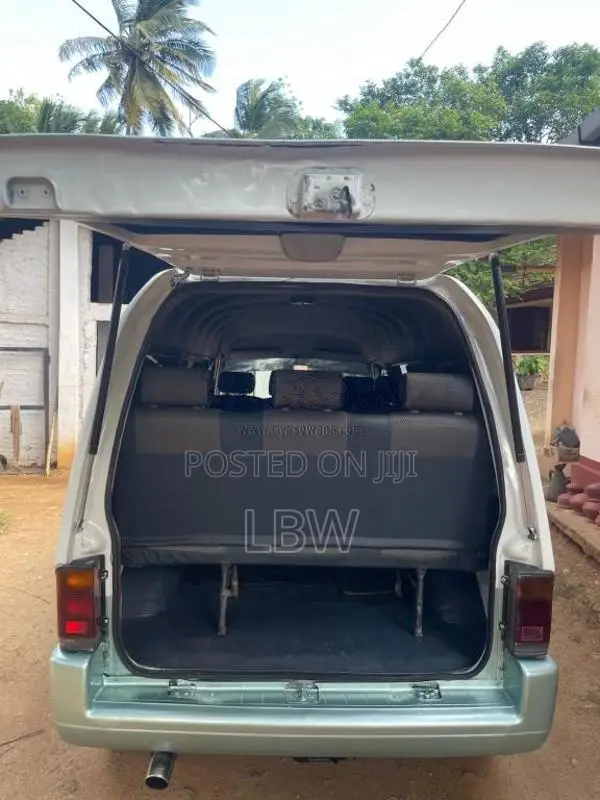 Mazda Bongo 1995 Van (Used)