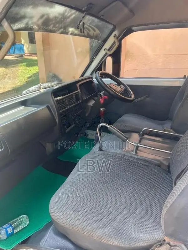 Mazda Bongo 1995 Van (Used)