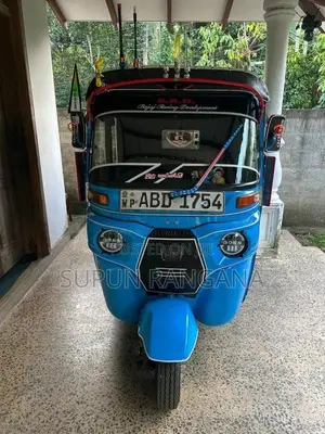 Bajaj RE 2015 Three Wheel (Used)