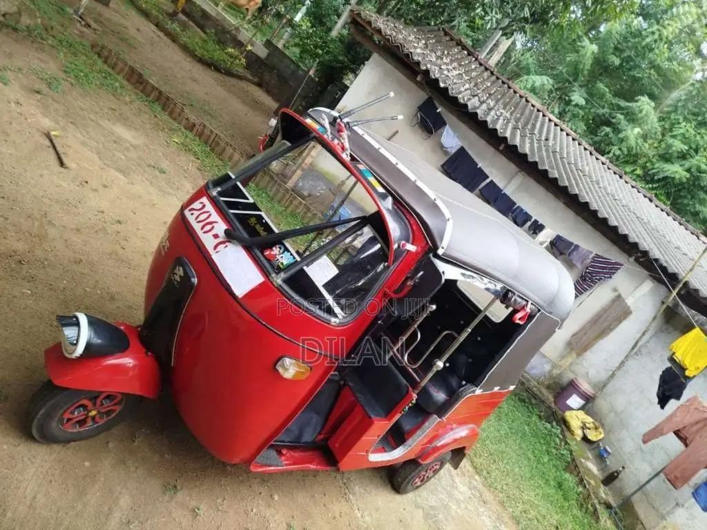 Bajaj RE 2 Stroke 1998 Three Wheel (Used)
