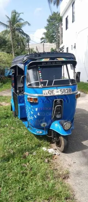 Bajaj 2 Stroke 2006 Three Wheel (Used)