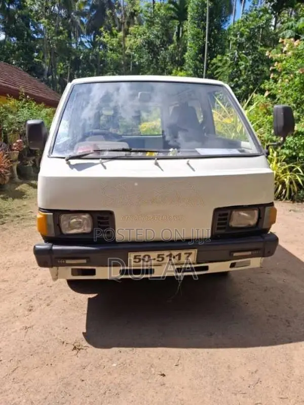 Nissan Vanette 1983 Van (Used)