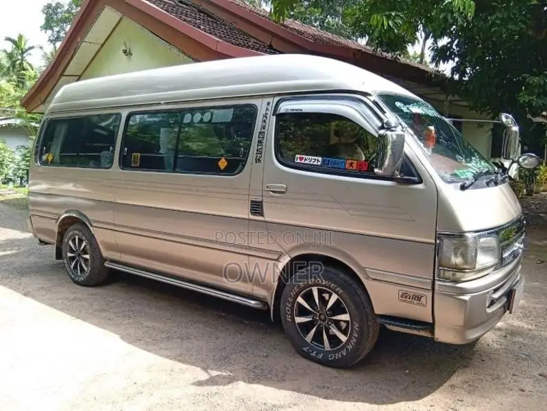 Toyota Dolphin LH125 High Roof GL 1995 Van (Used)