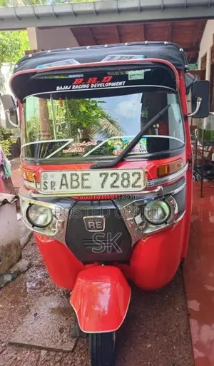 Bajaj RE 4 Stroke 2015 Three Wheel (Used)
