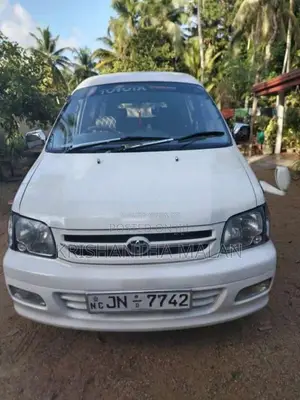 Toyota Noah 1999 Van (Used)