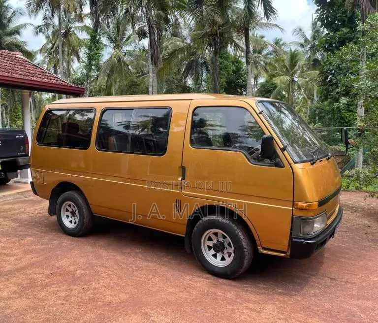 Isuzu Fargo 1994 Van (Used)