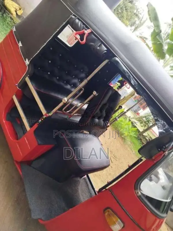 Bajaj RE 2 Stroke 1998 Three Wheel (Used)