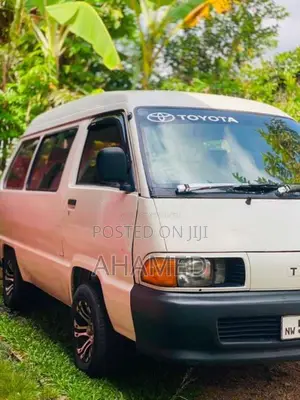 Toyota TownAce 1992 Van (Used)
