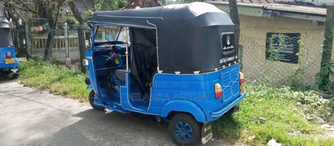 Bajaj 2 Stroke 2006 Three Wheel (Used)