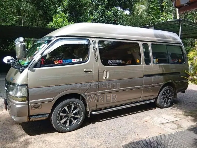 Toyota Dolphin LH125 High Roof GL 1995 Van (Used)
