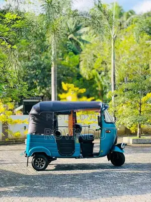 Bajaj 2 Stroke 2000 Three Wheel (Used)