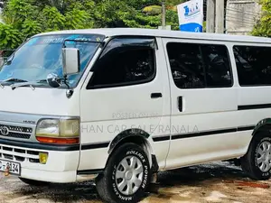Toyota Dolphin 1997 Van (Used)