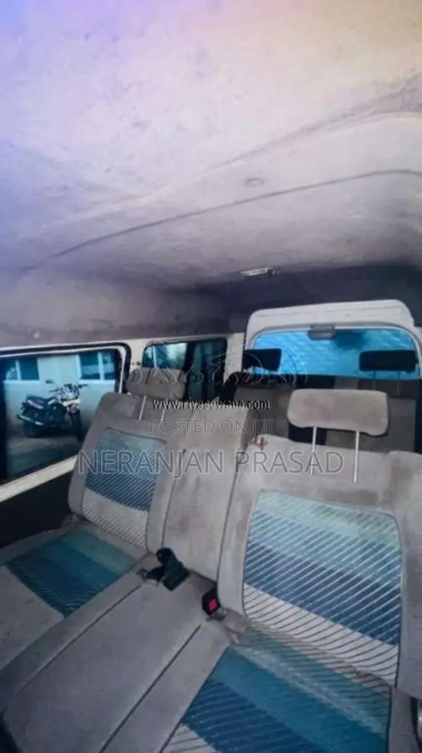 Nissan Lion Face 2007 Van (Used)