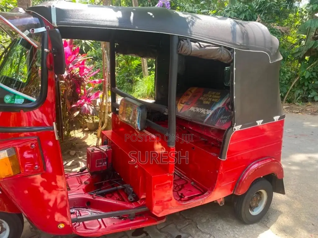 Bajaj RE 2013 Three Wheel (Used)