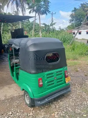 Bajaj RE 205 2015 Three Wheel (Used)