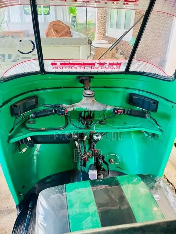 Bajaj 2 Stroke 2002 Three Wheel (Used)