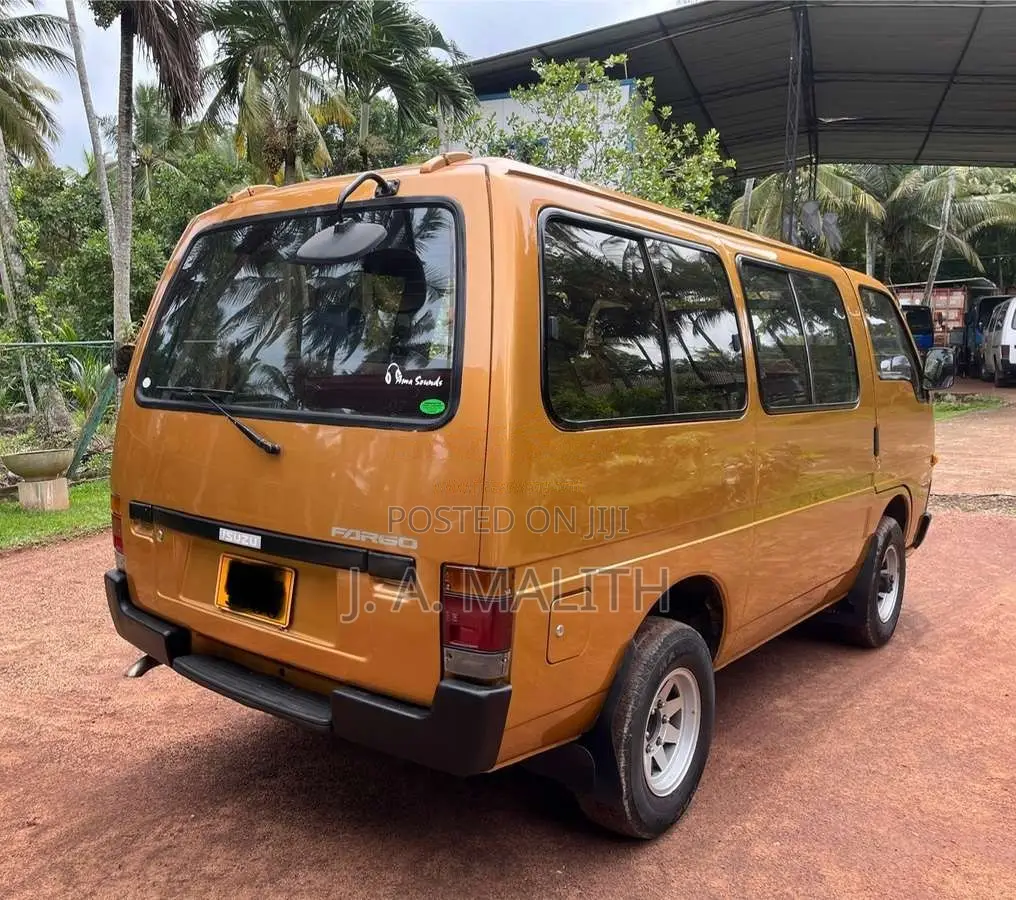 Isuzu Fargo 1994 Van (Used)