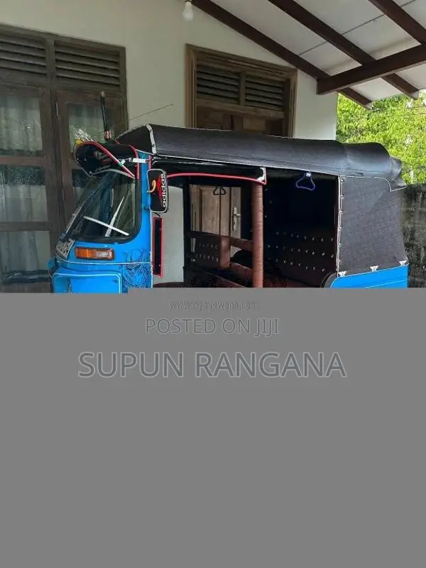 Bajaj RE 2015 Three Wheel (Used)