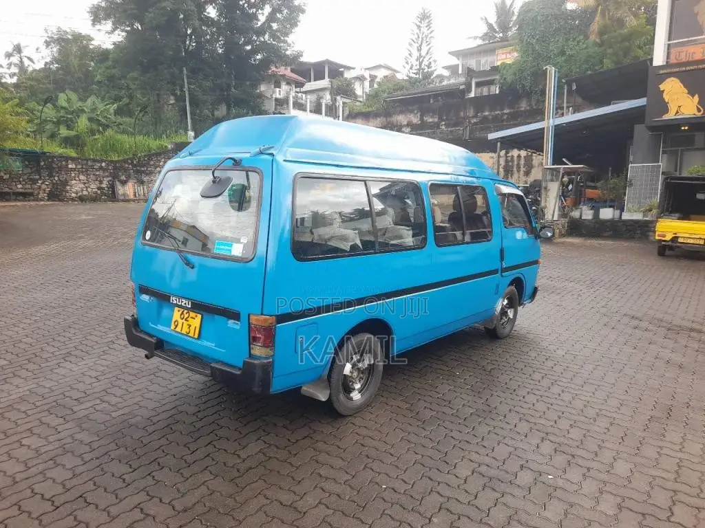 Isuzu Fargo 1984 Van (Used)