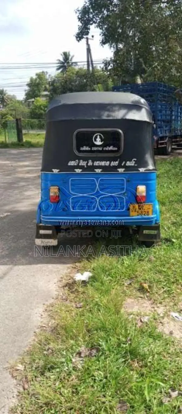 Bajaj 2 Stroke 2006 Three Wheel (Used)