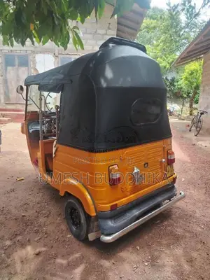 Bajaj 4 stroke 2009 Three Wheel (Used)