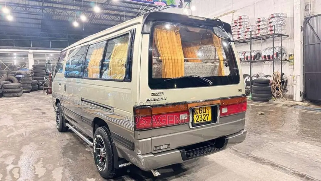 Nissan Caravan 1997 Van (Used)