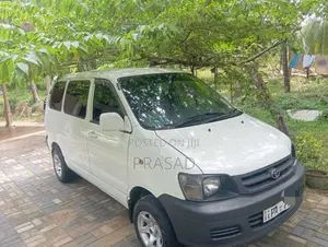 Toyota CR42 2002 Van (Used)