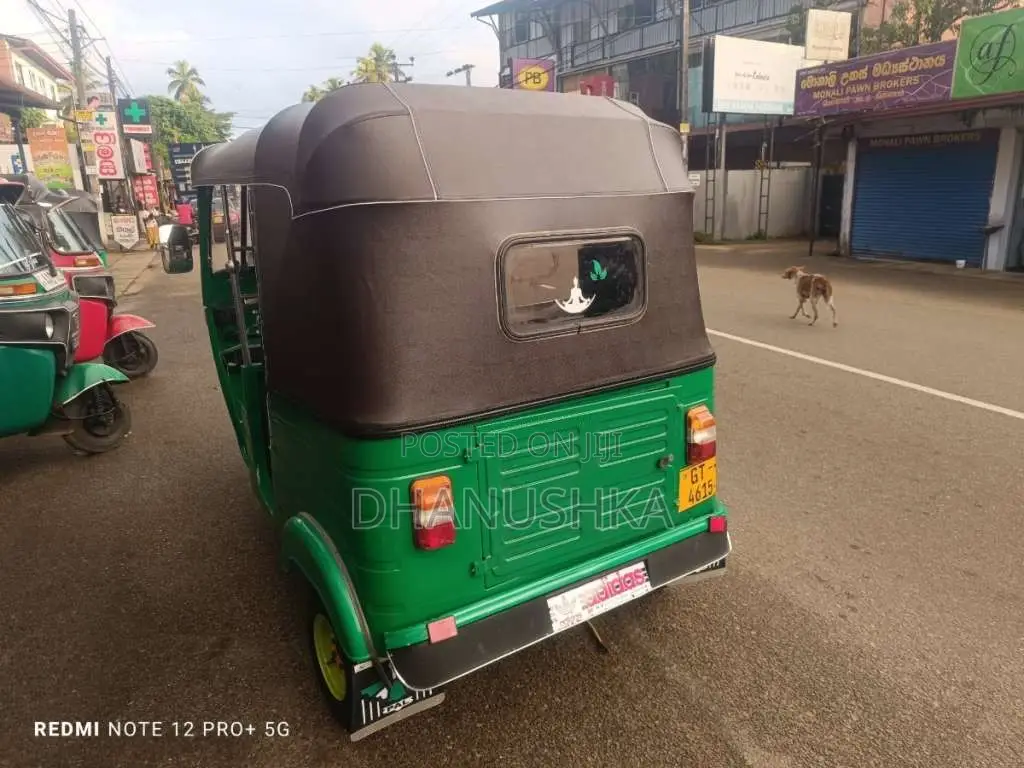 Bajaj 2 stroke 2002 Three Wheel (Used)