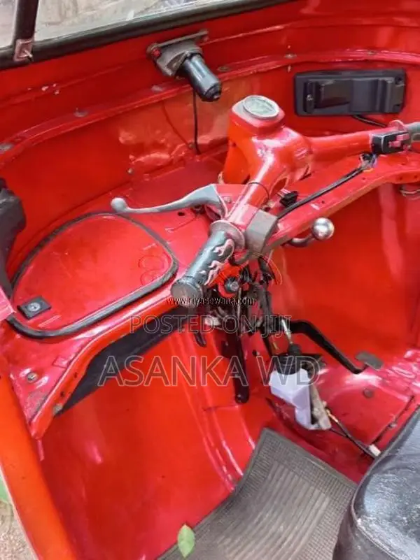 Bajaj 2 Stroke 1995 Three Wheel (Used)