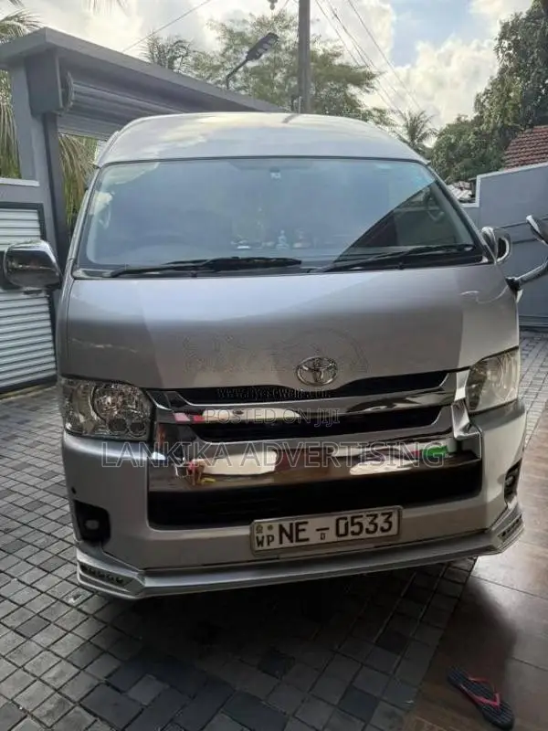 Toyota KDH HIGH ROOF 223 2017 Van (Used)