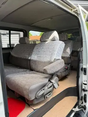 Toyota GL 2007 Van (Used)