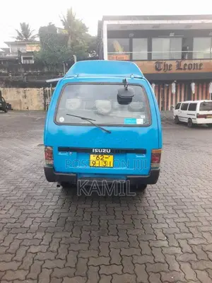 Isuzu Fargo 1984 Van (Used)