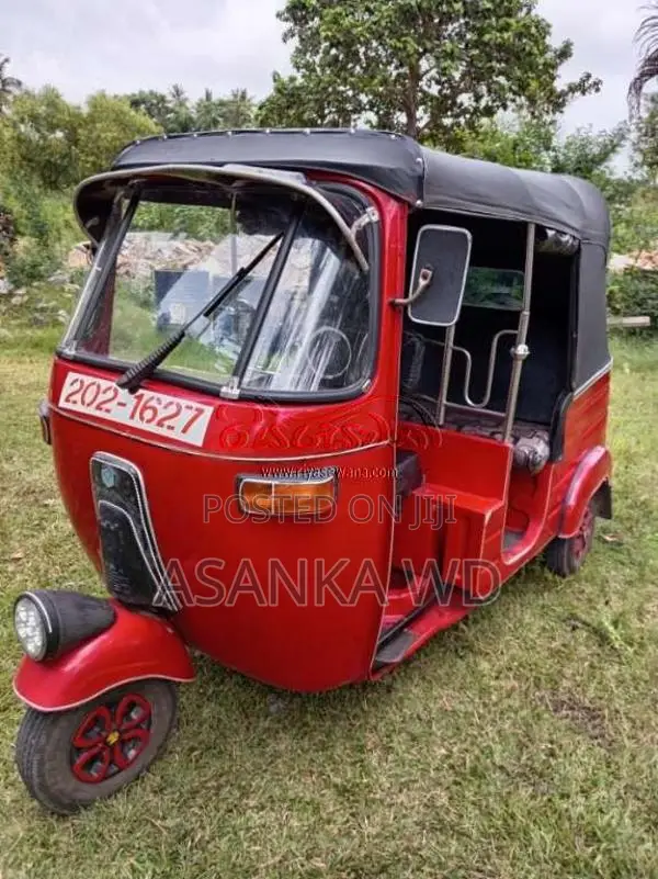 Bajaj 2 Stroke 1995 Three Wheel (Used)