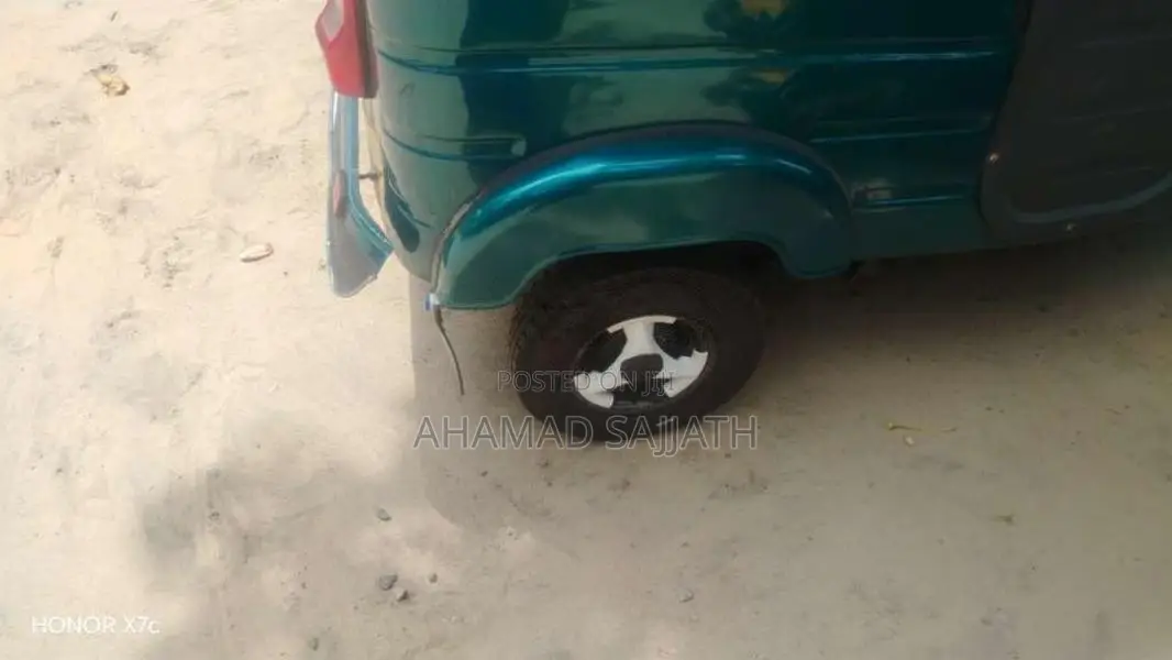 Bajaj RE 2 Stroke 1996 Three Wheel (Used)