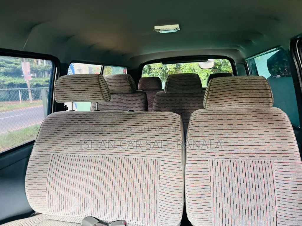 Toyota Dolphin 1997 Van (Used)