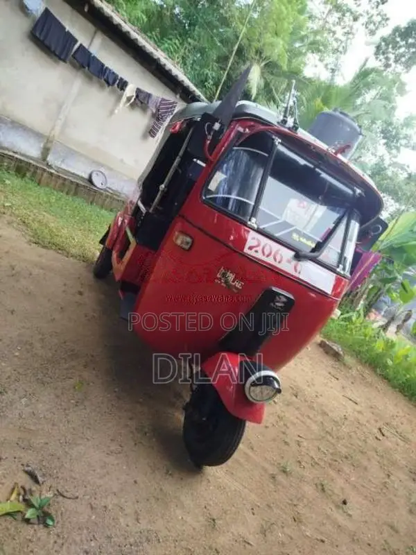 Bajaj RE 2 Stroke 1998 Three Wheel (Used)