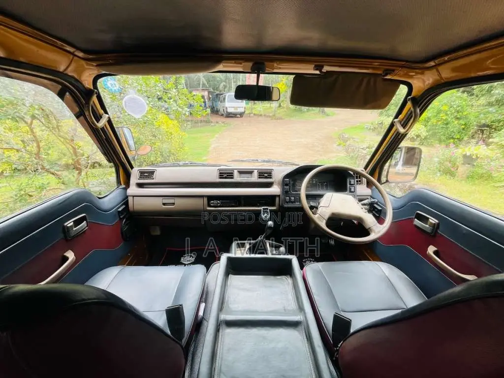 Isuzu Fargo 1994 Van (Used)