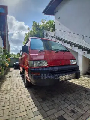 Mitsubishi L300 2003 Van (Used)