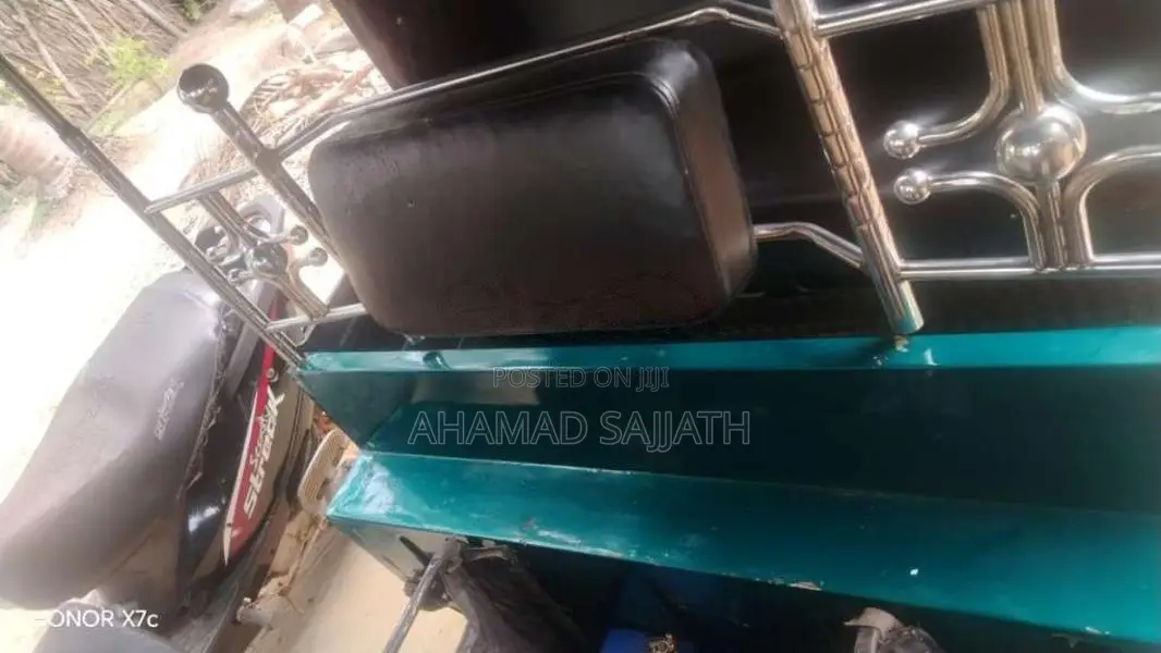 Bajaj RE 2 Stroke 1996 Three Wheel (Used)