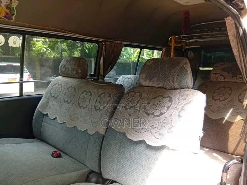 Toyota Dolphin LH125 High Roof GL 1995 Van (Used)