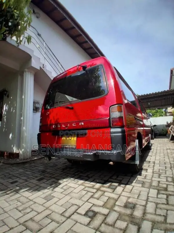 Mitsubishi L300 2003 Van (Used)