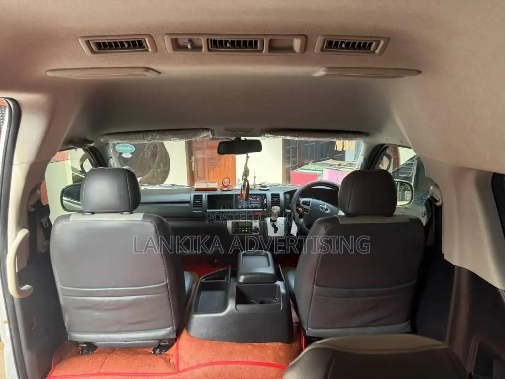 Toyota KDH HIGH ROOF 223 2017 Van (Used)